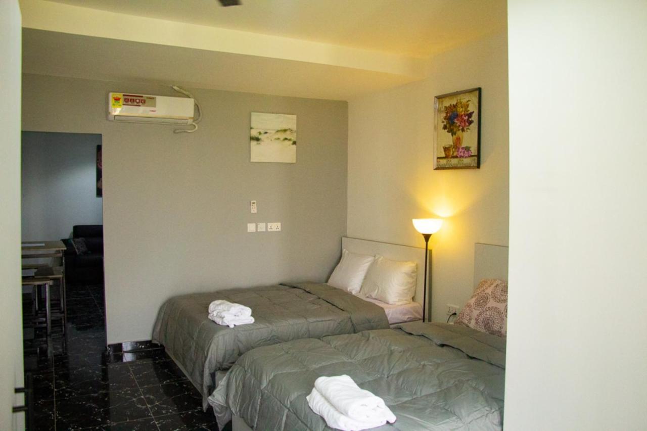 Legon City Mall Short Stay Apartments For Business And Vacation - East Legon Accra Extérieur photo