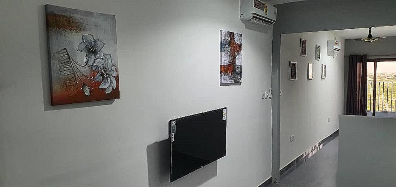 Legon City Mall Short Stay Apartments For Business And Vacation - East Legon Accra Extérieur photo